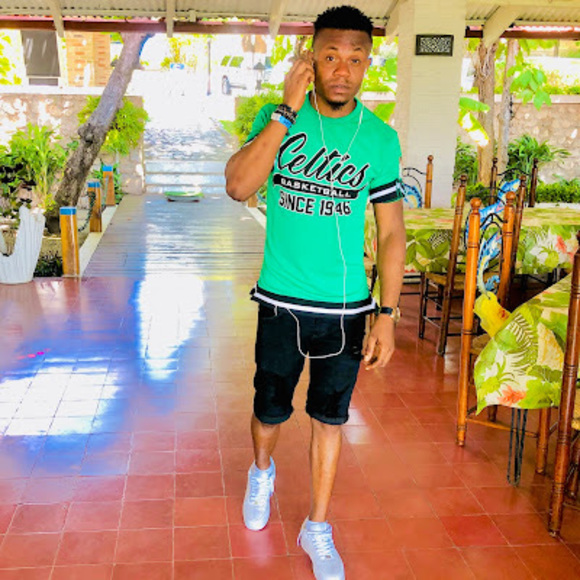 Meet your Posher, Abdony - Picture 1 of 1